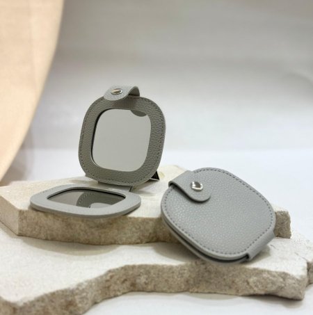 مراي من الجلد ( رمادي فاتح )