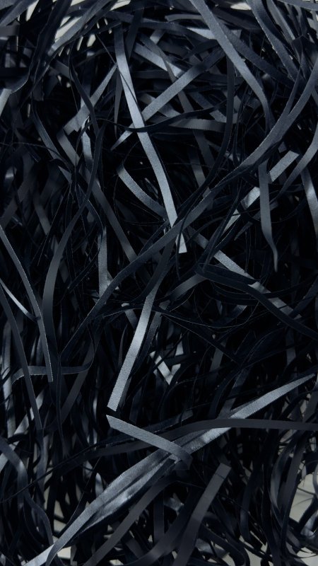 ورق مقصقص اسود ( 50 غرام )