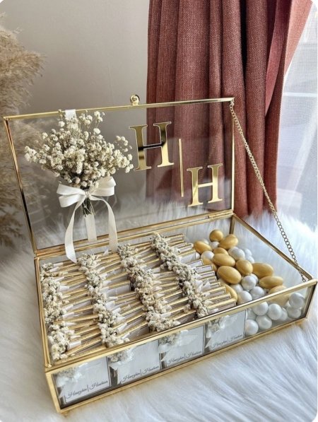 صندوق زجاج مستطيل ( 32*23 سم )