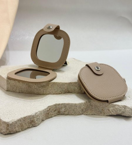 مراي من الجلد ( بيج )