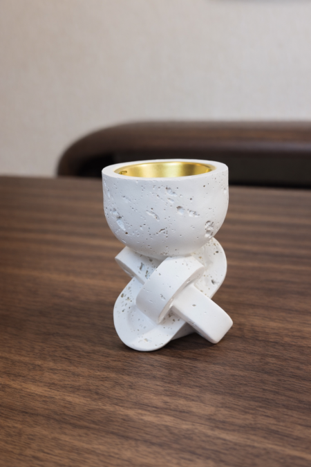 مباخر حجر (ابيض) & علبة pvc شفافة 9*6*6