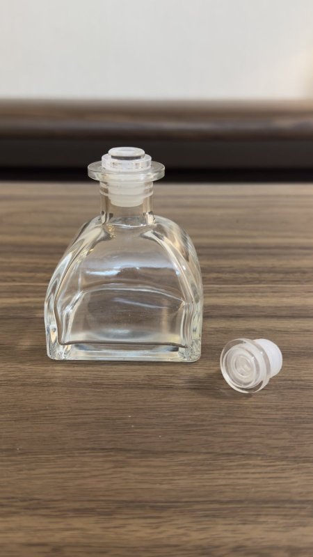 عبوة زجاج للعطر 100Ml & سدادة مطاط رأس أكريليك 