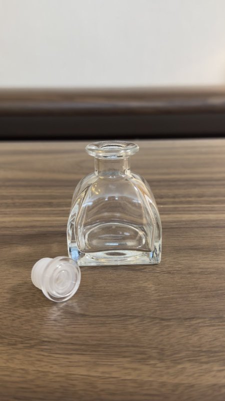عبوة زجاج للعطر 50Ml & سدادة مطاط رأس أكريليك 