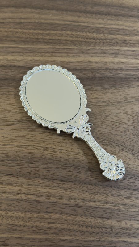 مرآه بلاستيك فضي ( 20*9 cm ) ( قابلة للطي )