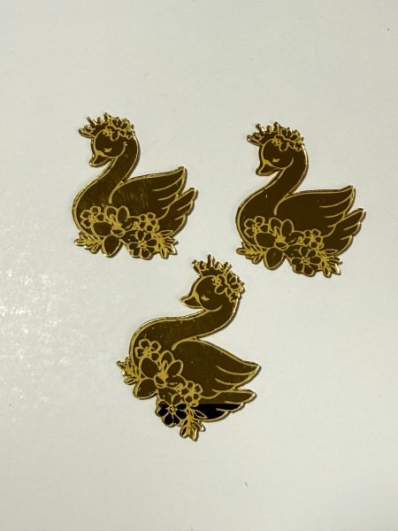 قطع اكريلك للزينة