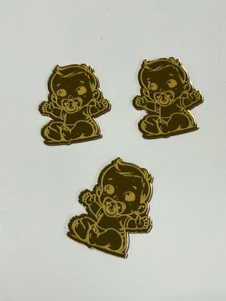 قطع اكريلك للزينة