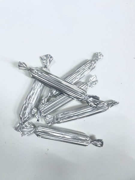 شوكلاتة (فضي) محشية أسطوانية Lily