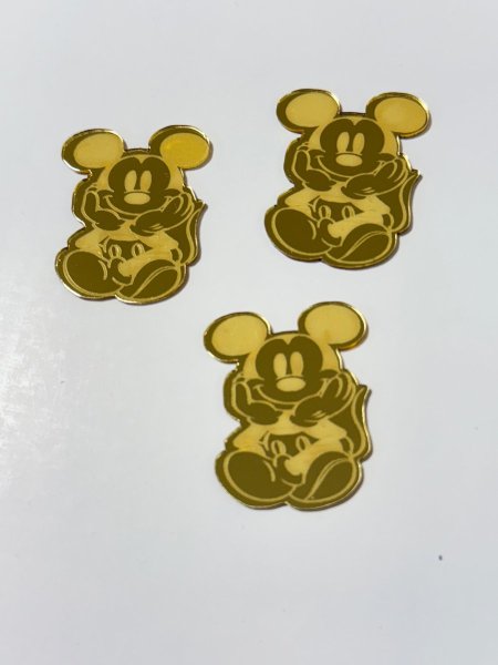 قطع اكريلك للزينة